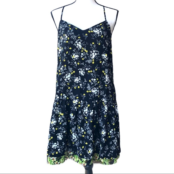 Vera Wang Princess Dress - Picture 6 of 9